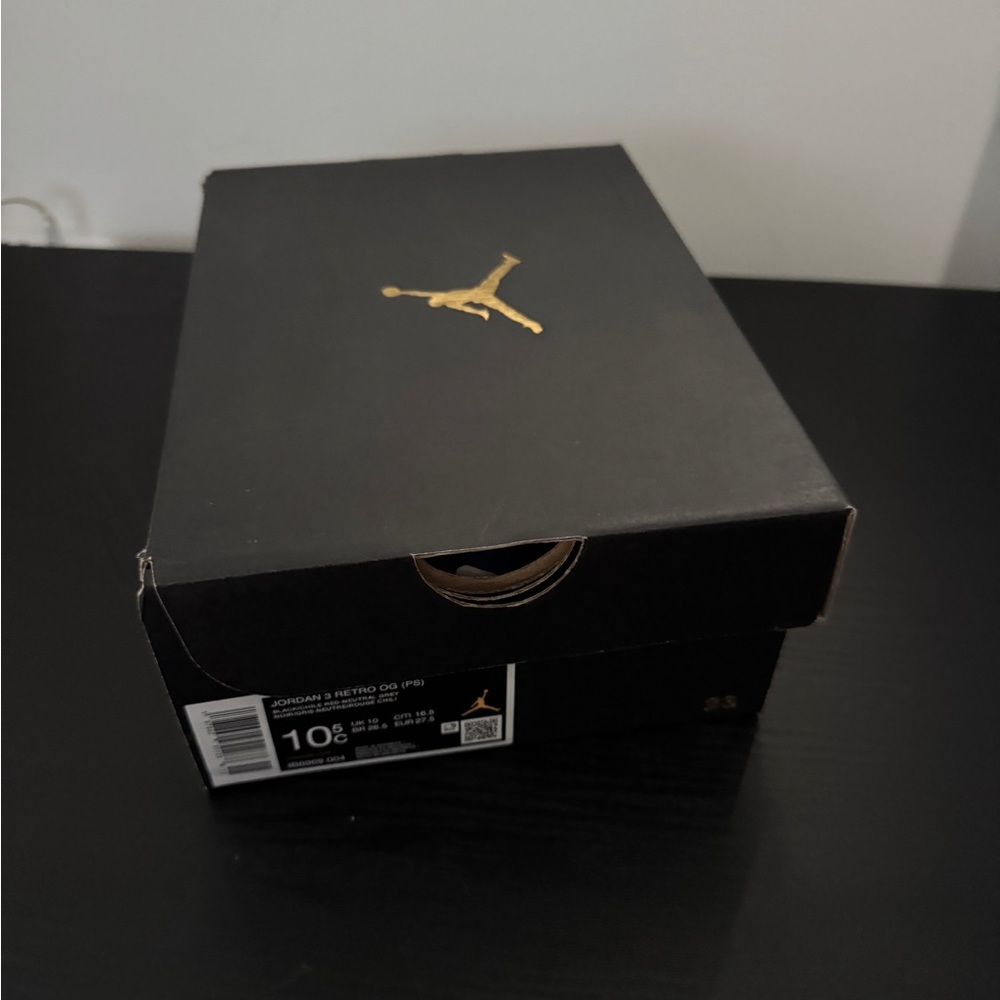 Jordan Kids Sneakers - Black with Gold Logo